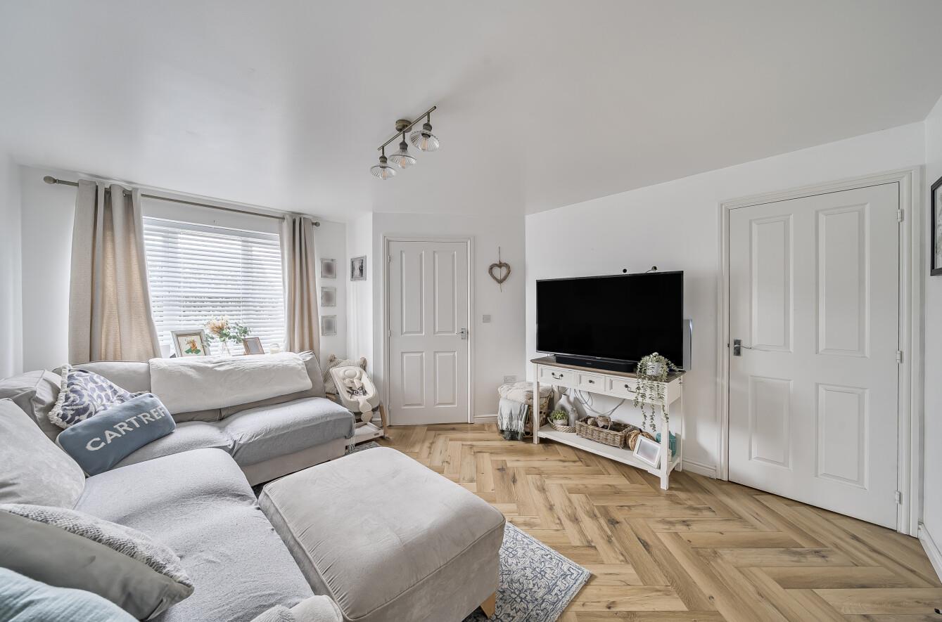 Ty Canol, Carway, Kidwelly, SA17 4HZ